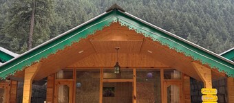 Moksha Cafe & Cottages: Your peaceful escape with stunning Kasol views!" 1