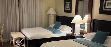 1 bedroom, bed sheets