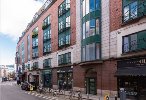 Stunning  2 bedroom apartment next to grafton street and St. Stephens green