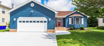 Free Linens & Cleaning - Grill & Chill Cottage