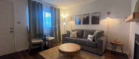 TV, fireplace, offices