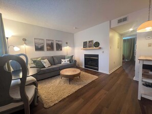 TV, fireplace, offices