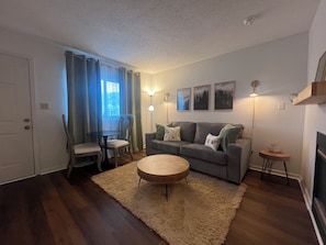 TV, fireplace, offices