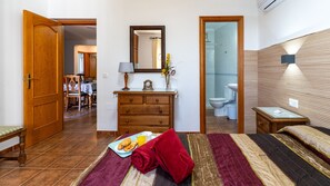 3 camere, ferro/asse da stiro, Wi-Fi gratuito, lenzuola