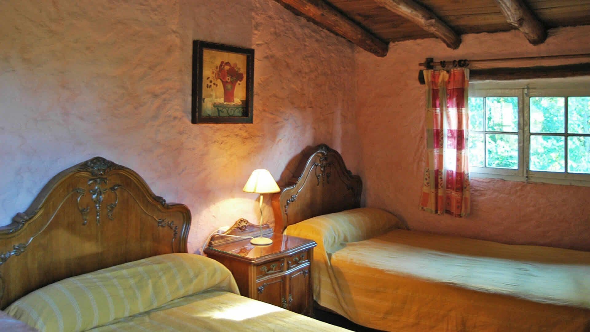 2 chambres, fer et planche à repasser, draps fournis