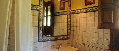 淋浴設備、提供毛巾