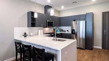 Microwave, oven, stovetop, coffee/tea maker