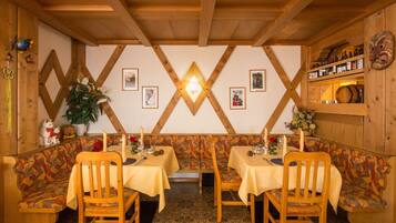 Tägliches inbegriffenes Frühstücksbuffet