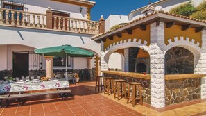 Outdoor dining - Sayalonga 002 (Sayalonga)