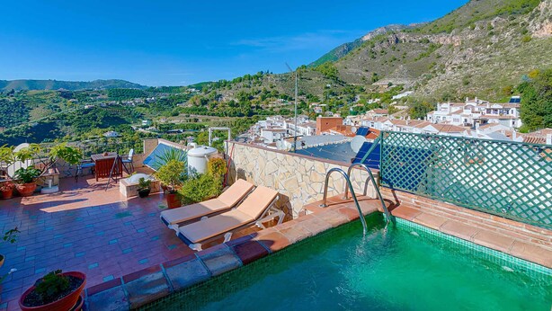 Unclassified image, 1 of 26, button - Frigiliana 029 (Frigiliana)