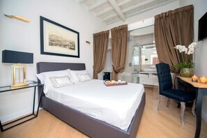 Economy Room, Non Smoking, Private Bathroom | Hypo-allergenic bedding, down duvets, memory-foam beds, minibar - Starhome Pantheon (Rome)