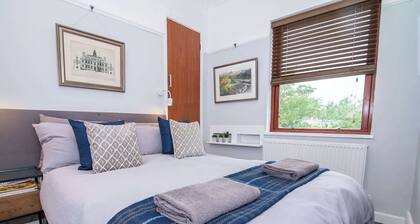 Host & Stay | Terrace House on Canal