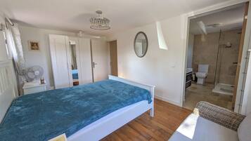 4 chambres, lit parapluie, Wi-Fi, draps fournis