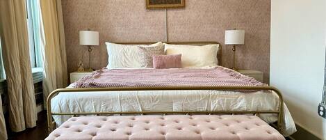 1 bedroom, iron/ironing board, free WiFi, bed sheets