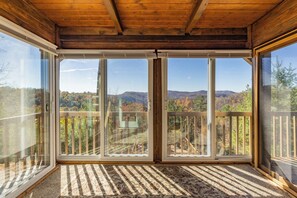 Interior - Hawk's Rest: Private Cabin, Great Views, Hot Tub, WIFI, Fireplace (Ferguson)