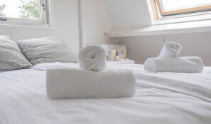 2 bedrooms, WiFi, bed sheets