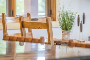 Dining - Enchanting Home! 10 Min Drive to Resort, 5 Min to Town Center! (Big Sky)