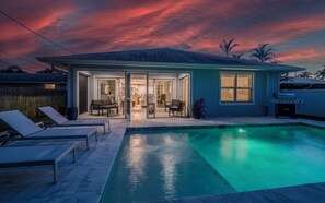 Een verwarmd zwembad