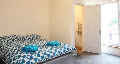 Darwin road guest house room 5