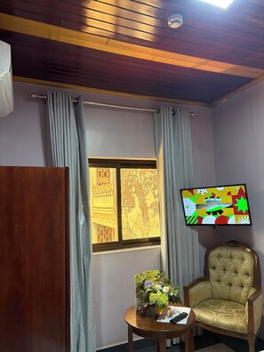 컴포트룸, 더블침대 1개, 발코니 | 책상, 노트북 작업 공간, 암막 커튼, 무료 WiFi