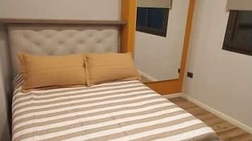 2 quartos, ferros/tábuas de passar roupa, Wi-Fi, roupa de cama