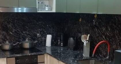 Departamento 2 hab y 2 baños - 1 cuadra del centro- 75 m2
