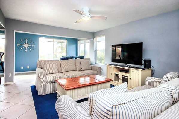 TV - Escape to paradise at Beach Road 104 (Sanibel)