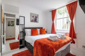 2 bedrooms, iron/ironing board, travel crib, free WiFi