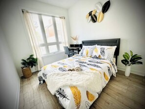 1 bedroom, desk, iron/ironing board, free WiFi