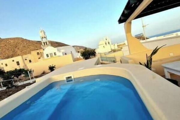 jacuzzi on the rooftop