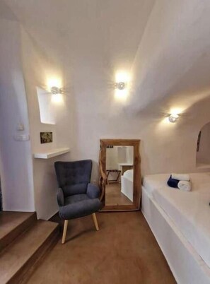 1 dormitorio, escritorio, tabla de planchar con plancha y wifi gratis
