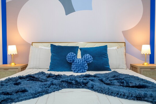 3 bedrooms, iron/ironing board, internet, bed sheets