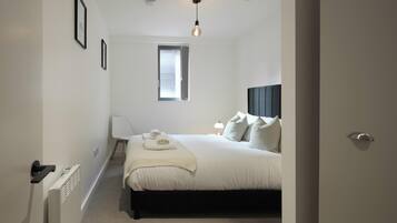 2 bedrooms, desk, iron/ironing board, free WiFi
