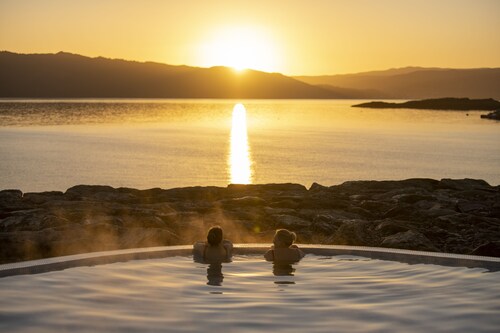 Old Powdermill Cottage -  a cottage that sleeps 6 guests  in 3 bedrooms