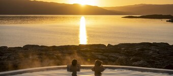 Old Powdermill Cottage -  a cottage that sleeps 6 guests  in 3 bedrooms