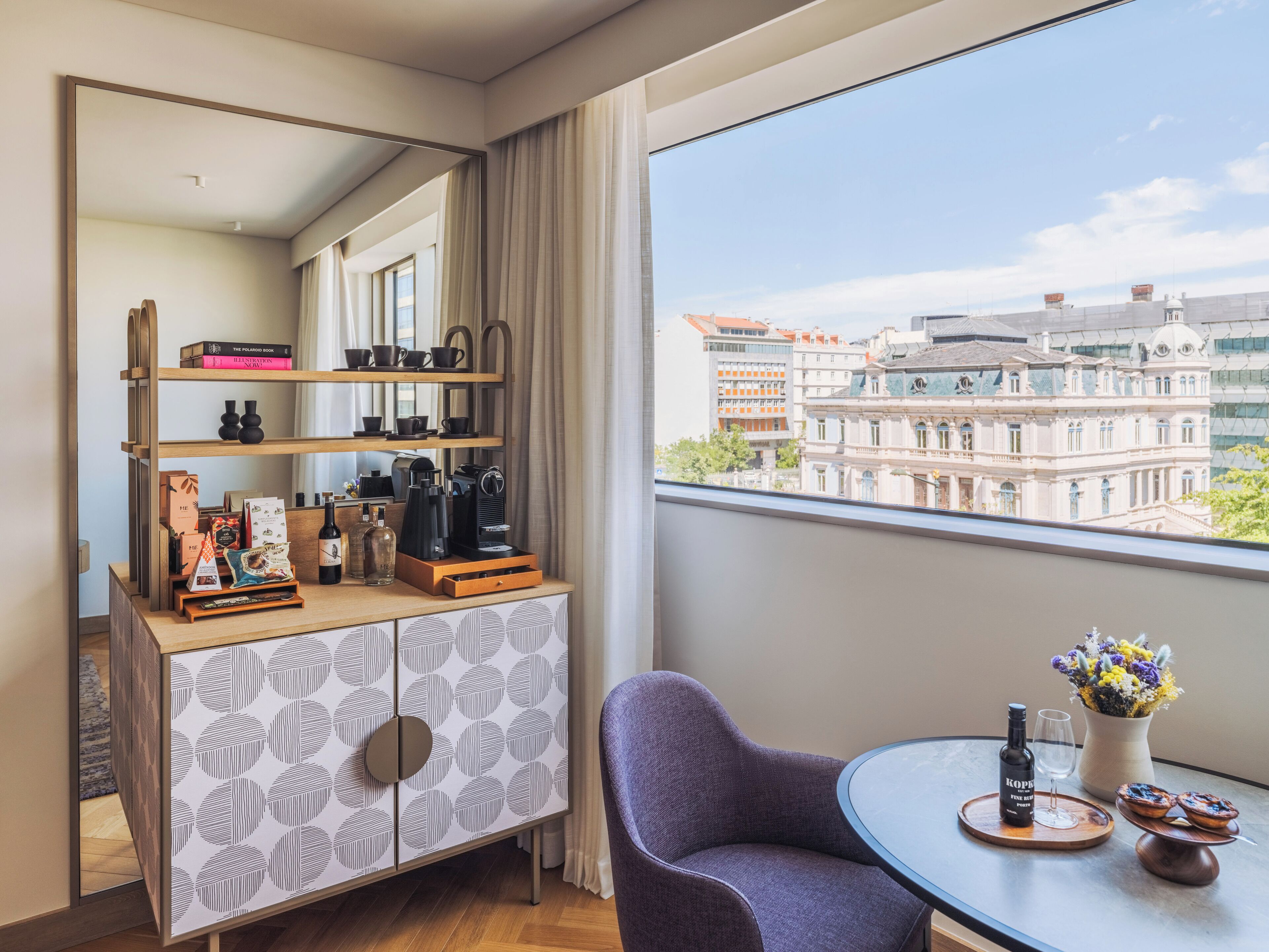 Superior Room (ME | Palace View) | Premium bedding, down comforters, minibar, in-room safe