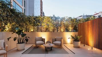 Zimmer, Terrasse (Extra ME)