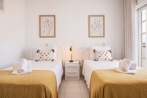 1 bedroom, iron/ironing board, travel cot, free WiFi