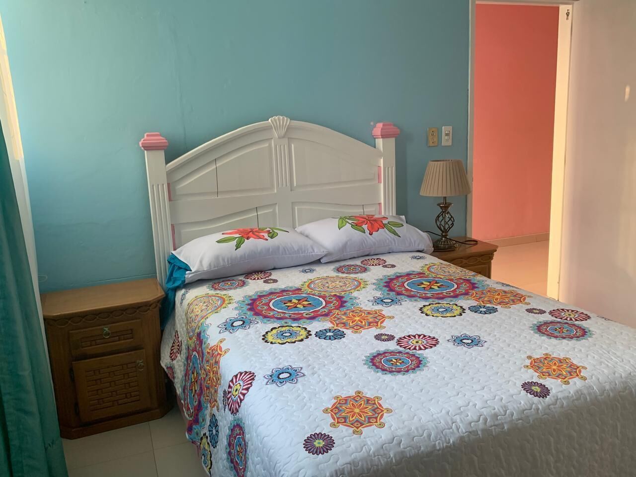 3 makuuhuonetta, silitysrauta/-lauta, Wi-Fi, vuodevaatteet