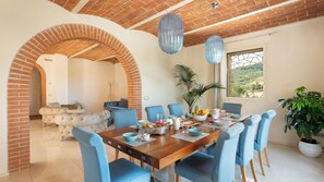 Dining - Podere Terranuova 10+2, Emma Villas (Peccioli)