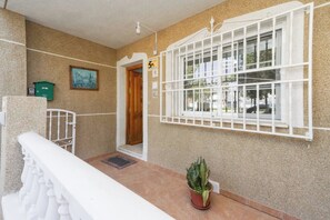 Apartment | Exterior detail - Los Alcazares - Modern Apartment - 3 Beds - 2 Bath (Los Alcazares)