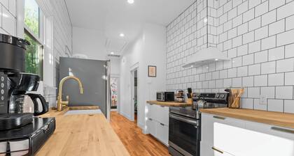 ONLY 4 BLOCKs to Magnolia-Hot tub-Texas Bell in Waco