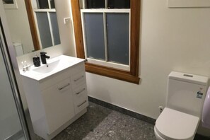 Room - Te Puia Hot Springs Hotel (Te Puia Springs)