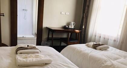 Te Puia Hot Springs Hotel