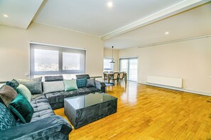 公寓, 海景 | 3 間臥室、熨斗/熨衣板、免費無線上網