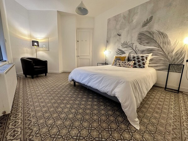 10 chambres, fer et planche à repasser, Wi-Fi, draps fournis