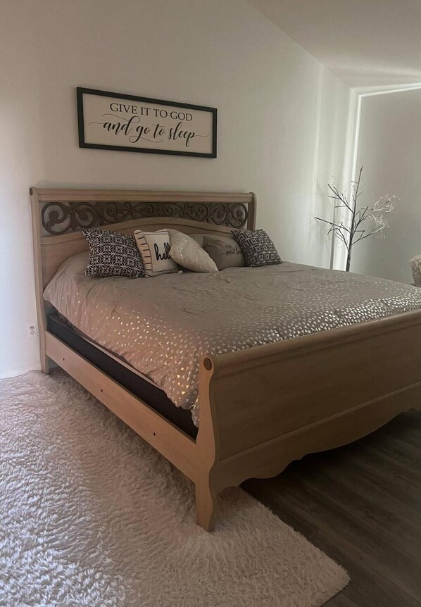 2 camere, ferro/asse da stiro, Wi-Fi, lenzuola