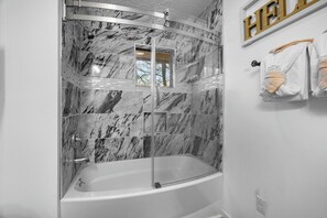 Shower, towels - Paradise Springs is just that, paradise! (SEVIERVILLE)
