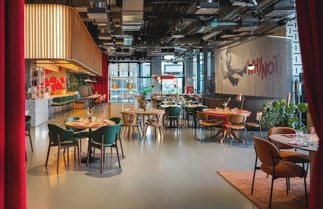 Restaurant. The Social Hub Florence Belfiore