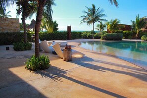 12 piscinas al aire libre